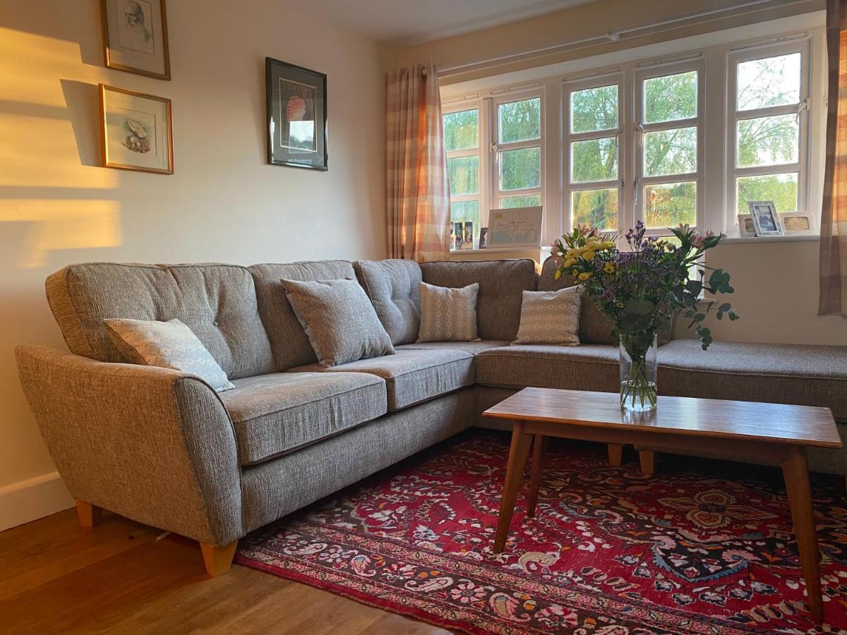 Villa Relaxing Townhouse In The Heart Of Bridport Extérieur photo