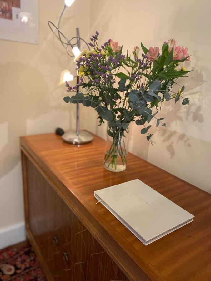 Villa Relaxing Townhouse In The Heart Of Bridport Extérieur photo