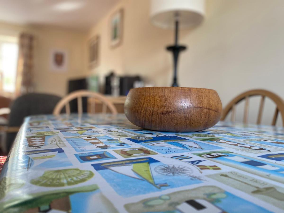 Villa Relaxing Townhouse In The Heart Of Bridport Extérieur photo