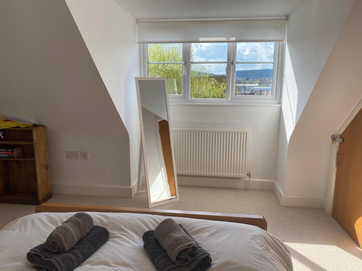 Villa Relaxing Townhouse In The Heart Of Bridport Extérieur photo
